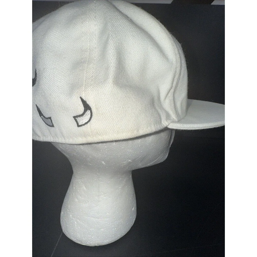 Vintage Chicago Bulls Black/White Reebok Men’s 7 3/4 Fitted Hat